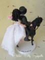 /album/noivinhos-personalizados-rostos-modelados/noivinhos-personalizados-estilo-rostos-modelados-a-cavalo-noivinho-com-cartola-6-jpg/